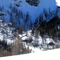 Toits de neige… sur les rochers