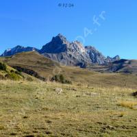 Au loin, le Joug de l’Aigle…