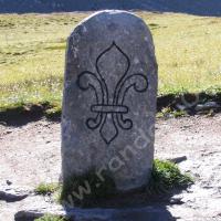 Borne frontalière 65 : fleur de lys