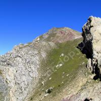 Au fond, le Pic de Morgon