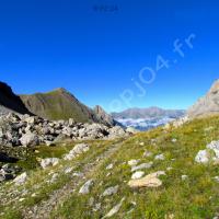 Sur le sentier qui contourne la Meyna