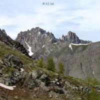 Au fond : Aiguille Large