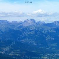 Au centre : la Grande Séolane