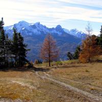 Au loin : Chapeau de Gendarme & Pain de Sucre